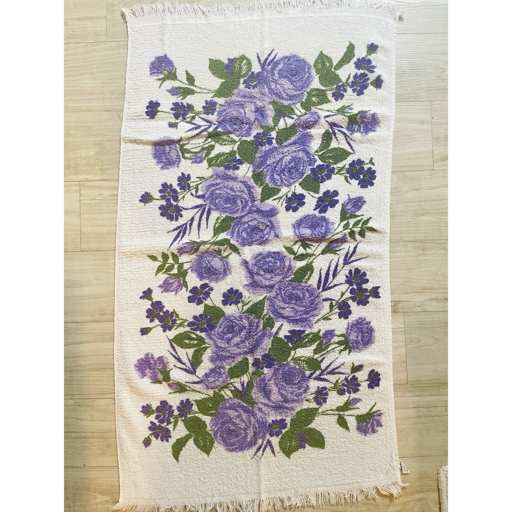 Vintage 70s Cannon Hand‎ Towel Purple Flowers
